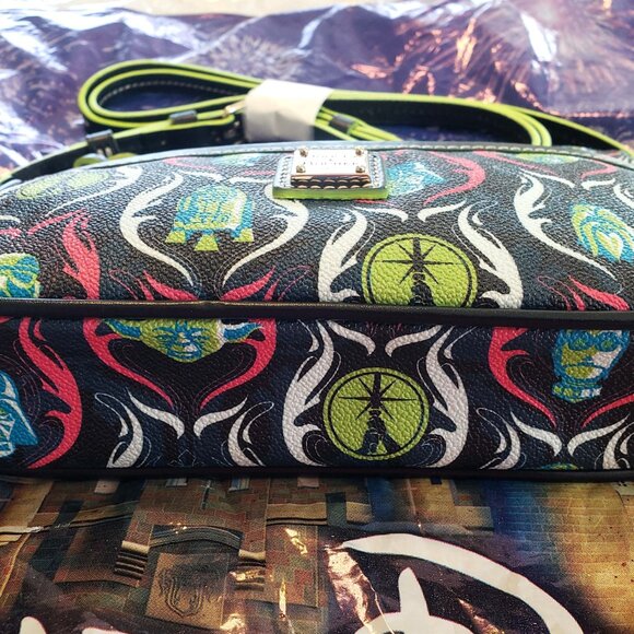 Disney Dooney & Bourke 2015 Star Wars Marathon Crossbody - Picture 3 of 6
